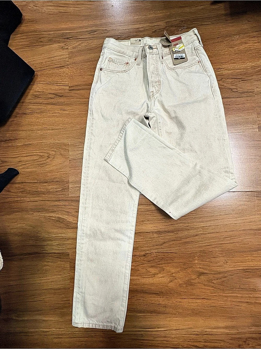Levi's 501 Original Straight Leg Jeans in Cream NWT